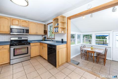 32 Belvedere Road North Haven CT 06473