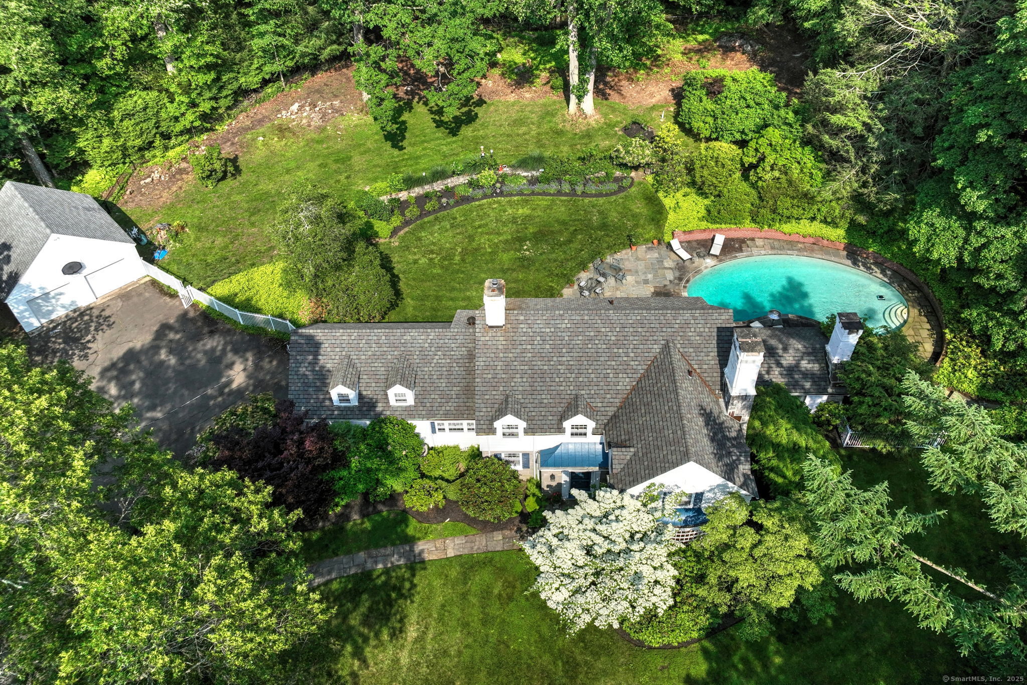 4 Brook Road Woodbridge CT 06525