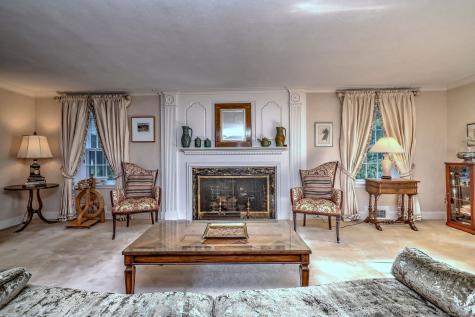 4 Brook Road Woodbridge CT 06525