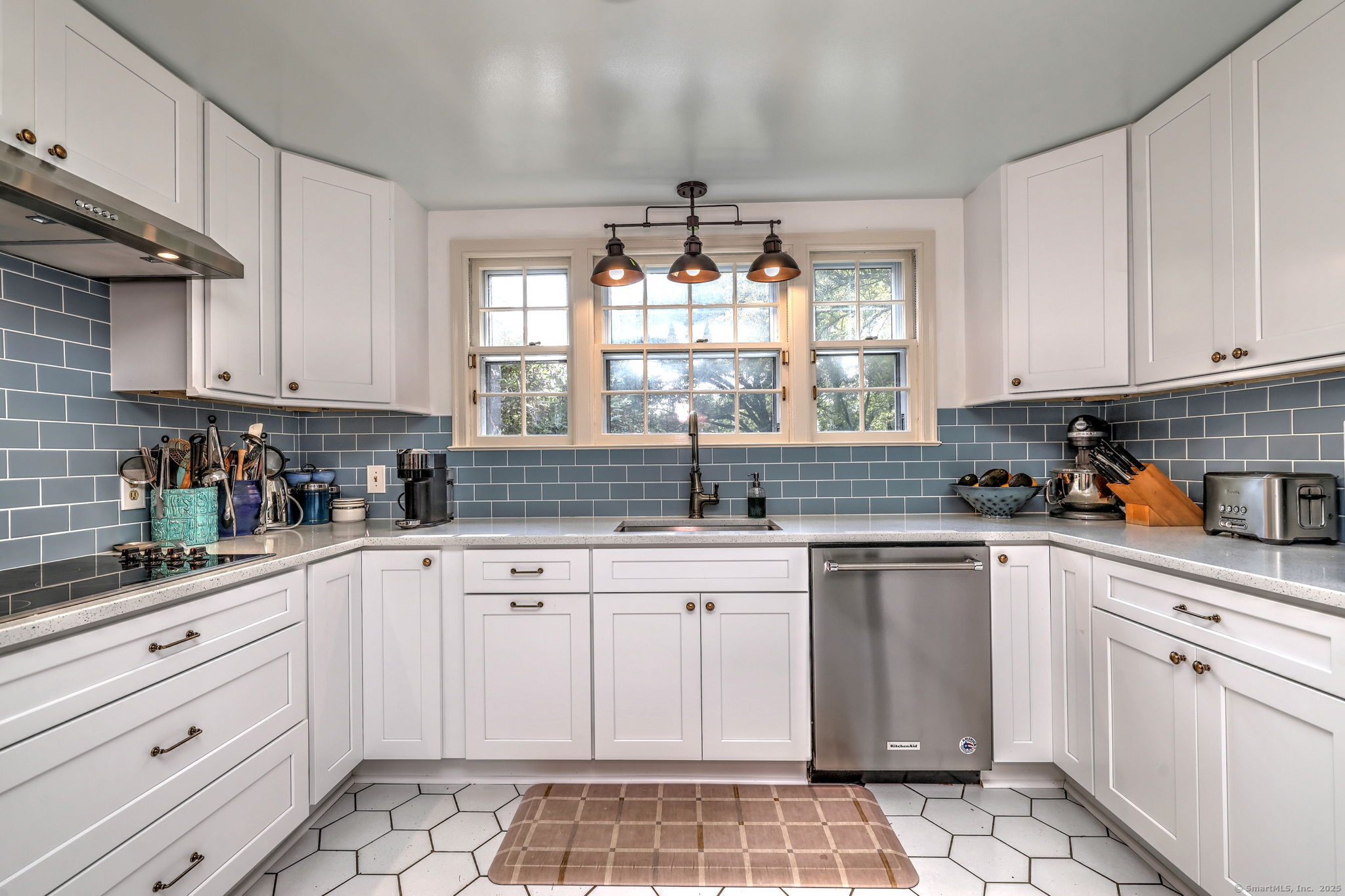 4 Brook Road Woodbridge CT 06525