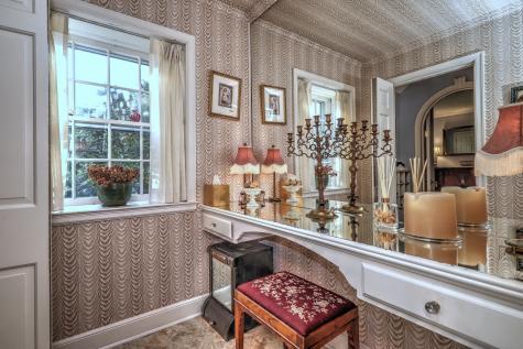 4 Brook Road Woodbridge CT 06525