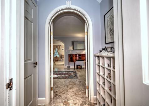 4 Brook Road Woodbridge CT 06525