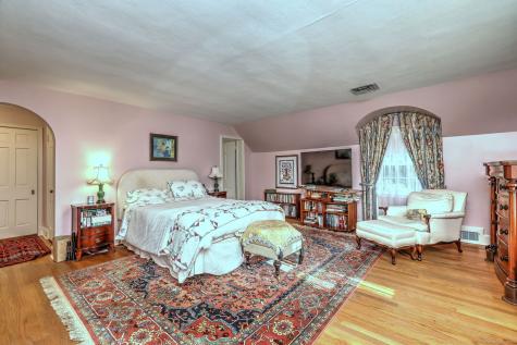4 Brook Road Woodbridge CT 06525