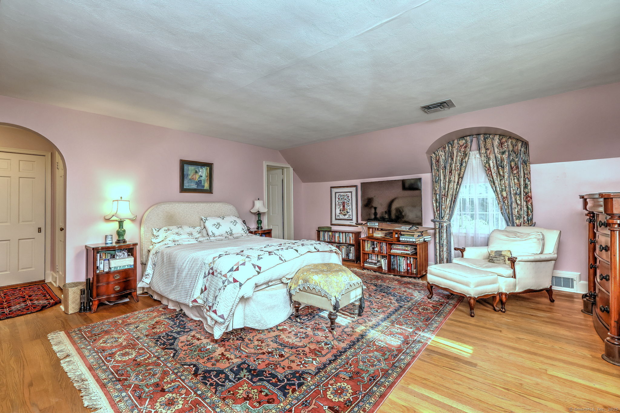 4 Brook Road Woodbridge CT 06525