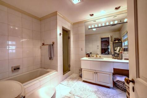 4 Brook Road Woodbridge CT 06525