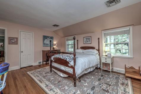 4 Brook Road Woodbridge CT 06525