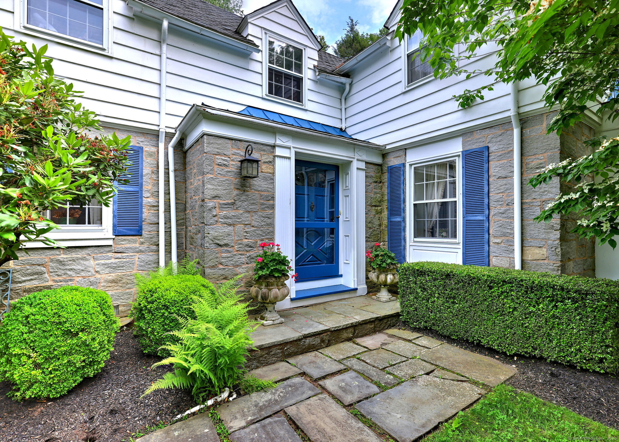 4 Brook Road Woodbridge CT 06525