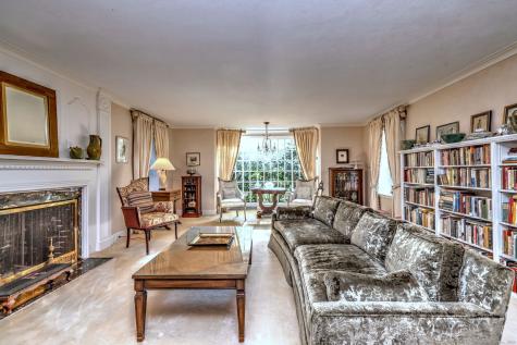 4 Brook Road Woodbridge CT 06525