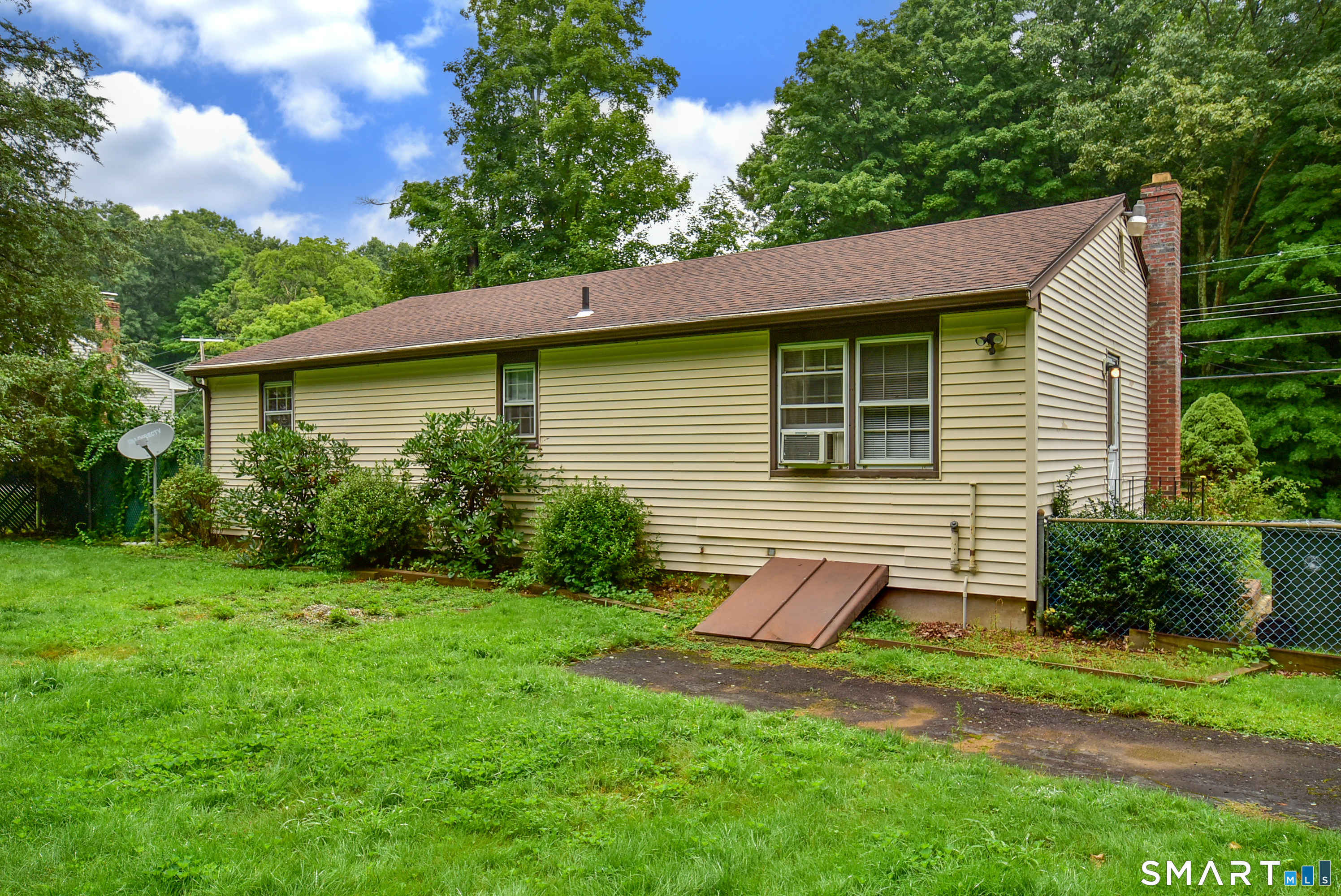 150 Baxter Street Tolland CT 06084