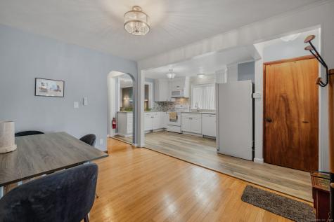 142 Plant Street New London CT 06320