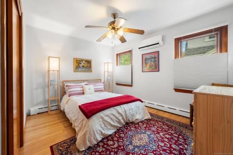 142 Plant Street New London CT 06320