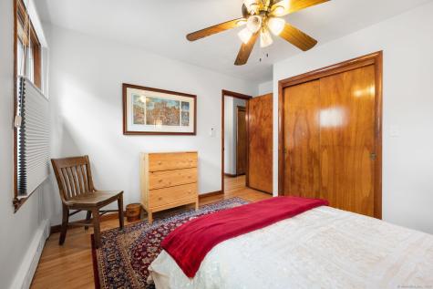 142 Plant Street New London CT 06320