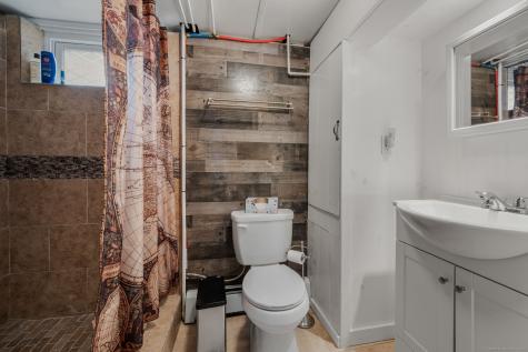 142 Plant Street New London CT 06320