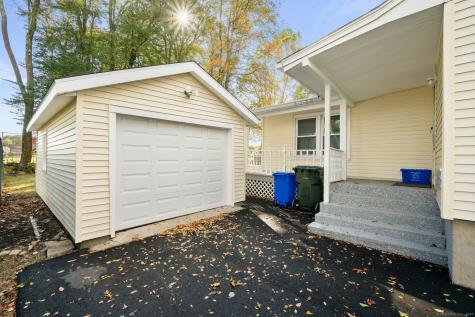 142 Plant Street New London CT 06320