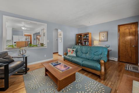 142 Plant Street New London CT 06320