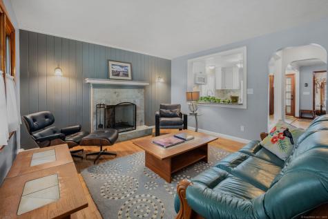 142 Plant Street New London CT 06320