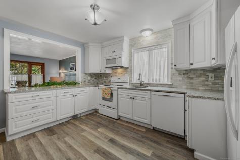 142 Plant Street New London CT 06320