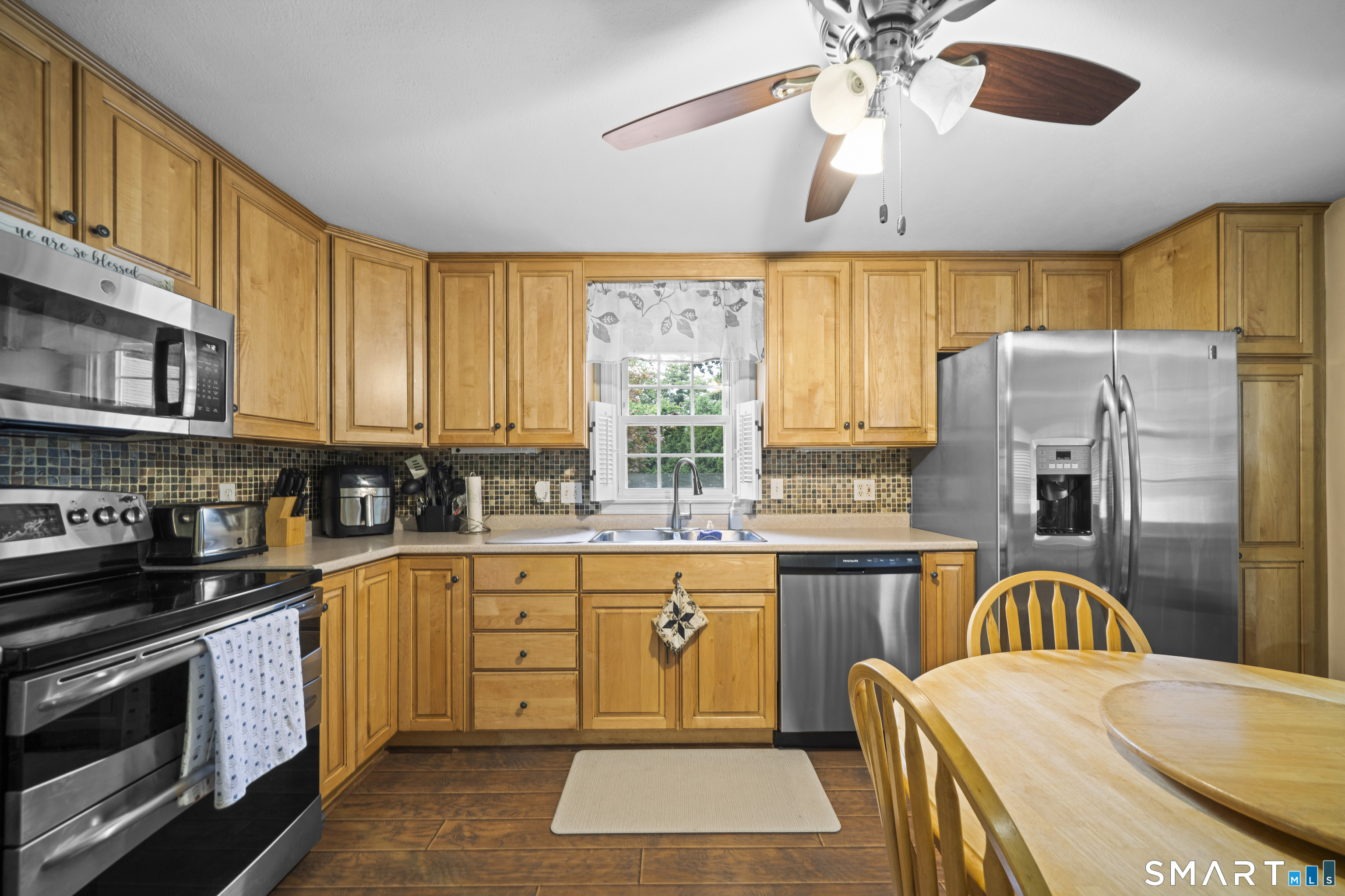 16 South Road Enfield CT 06082