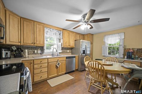 16 South Road Enfield CT 06082