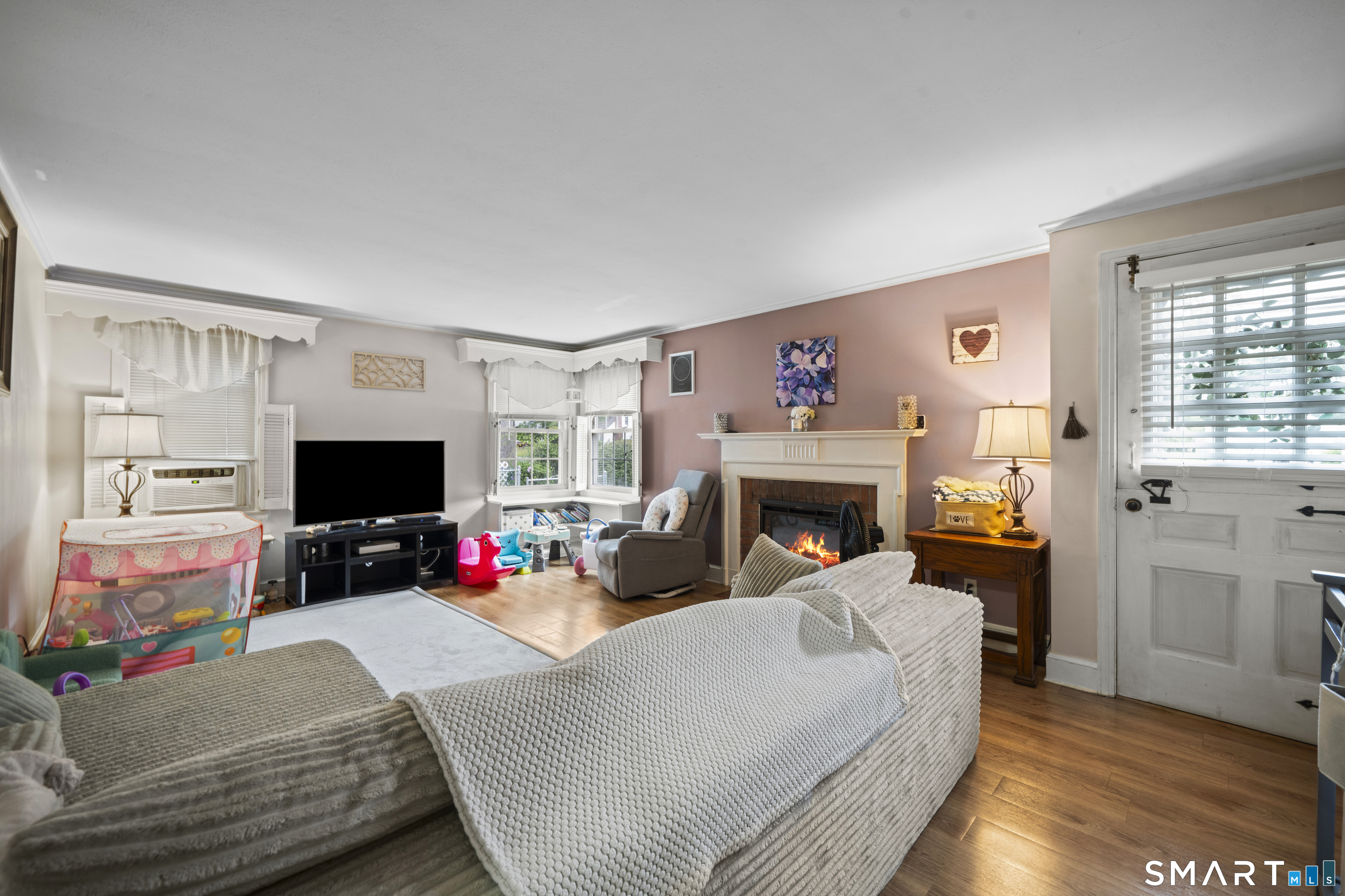 16 South Road Enfield CT 06082