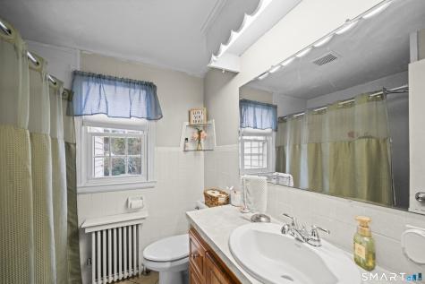 16 South Road Enfield CT 06082