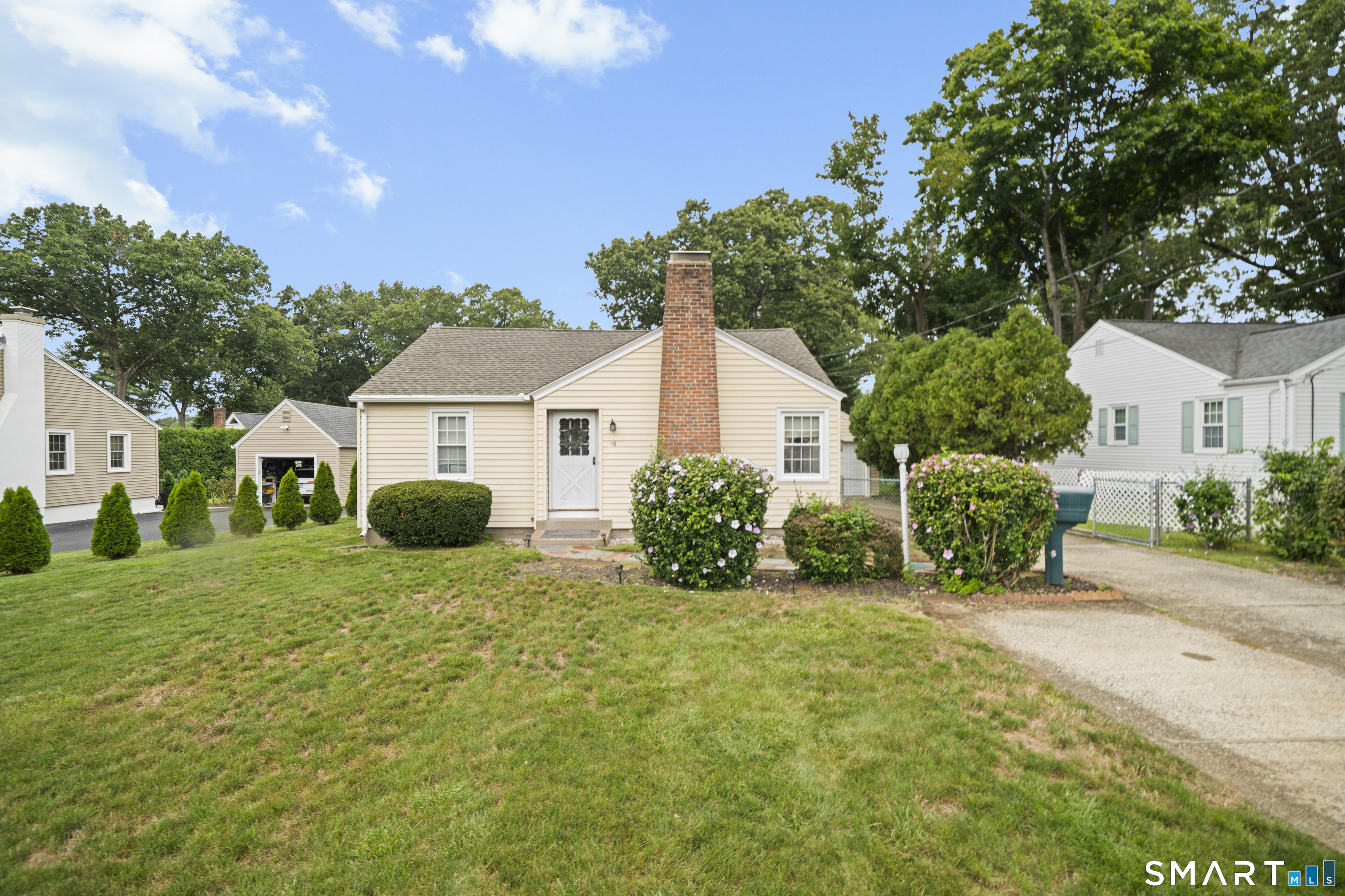 16 South Road Enfield CT 06082