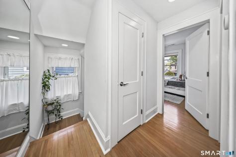 1479 Laurel Avenue Bridgeport CT 06604