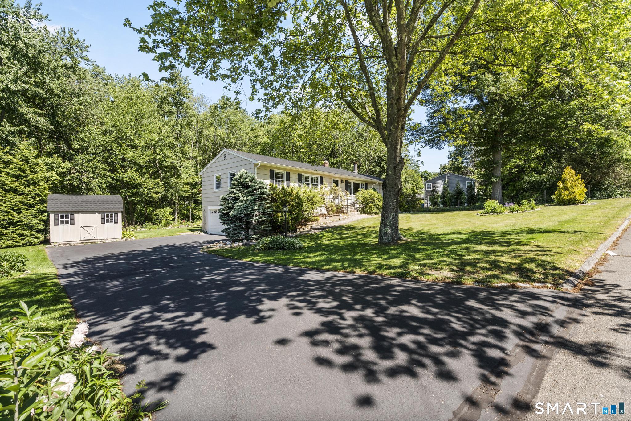 7 Winthrop Drive Shelton CT 06484