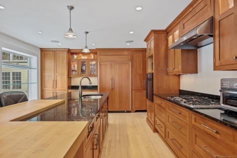 17 Pequot Drive Norwalk CT 06855