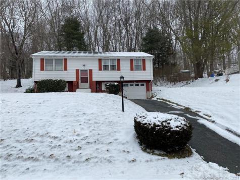 2 Lauren Lane Norwich CT 06360