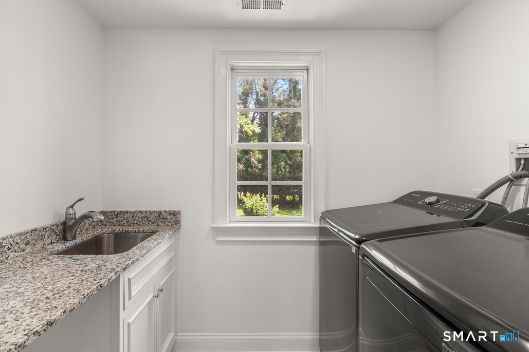 28 East Lane Darien CT 06820