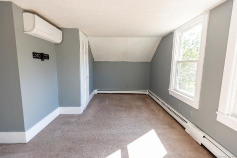 33 Newton Street Norwich CT 06360