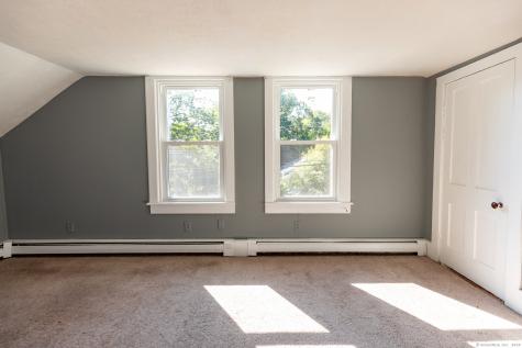 33 Newton Street Norwich CT 06360