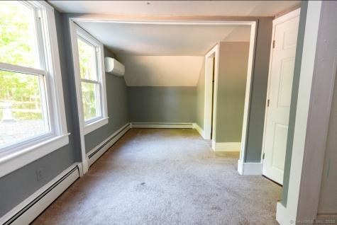 33 Newton Street Norwich CT 06360