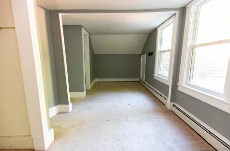 33 Newton Street Norwich CT 06360