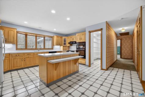 61 Edwards Road Bethany CT 06524