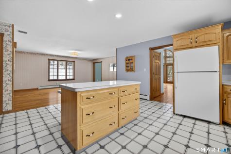 61 Edwards Road Bethany CT 06524