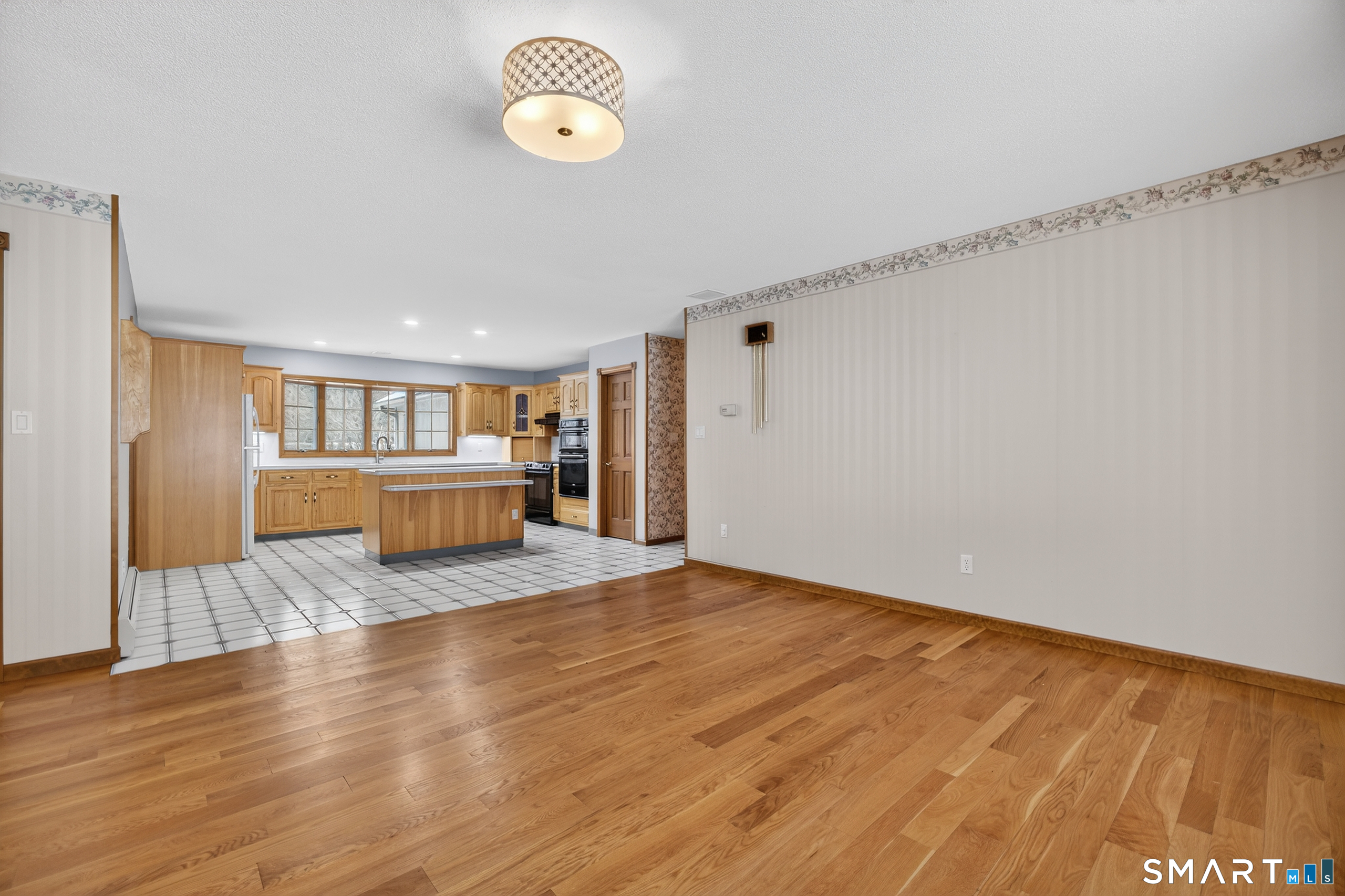 61 Edwards Road Bethany CT 06524