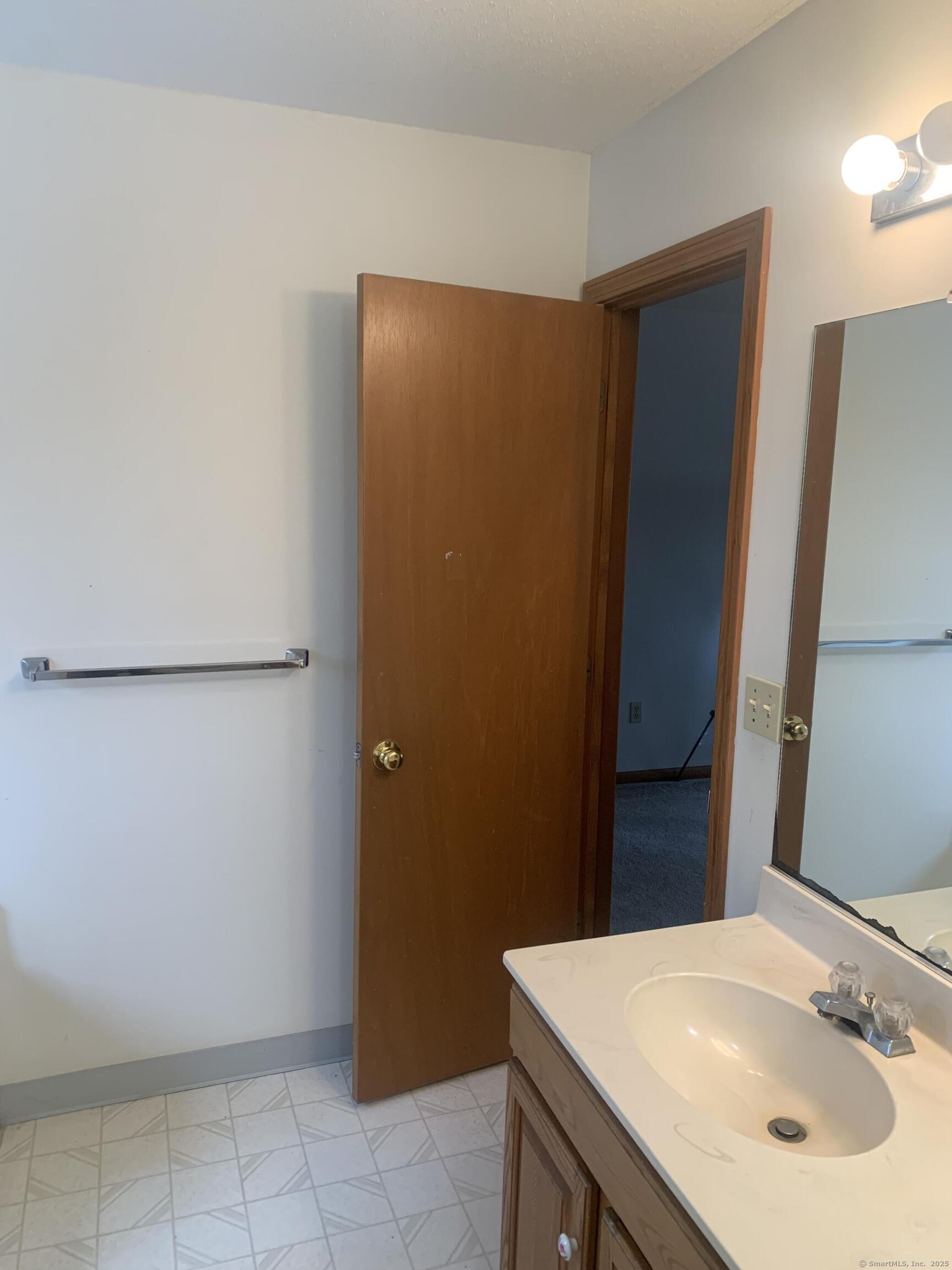 58 Amanda Circle Windsor CT 06095