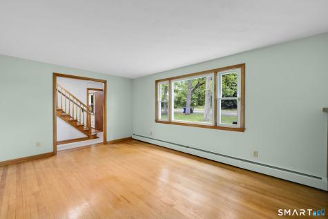 435 Abbe Rd Extension South Windsor CT 06074