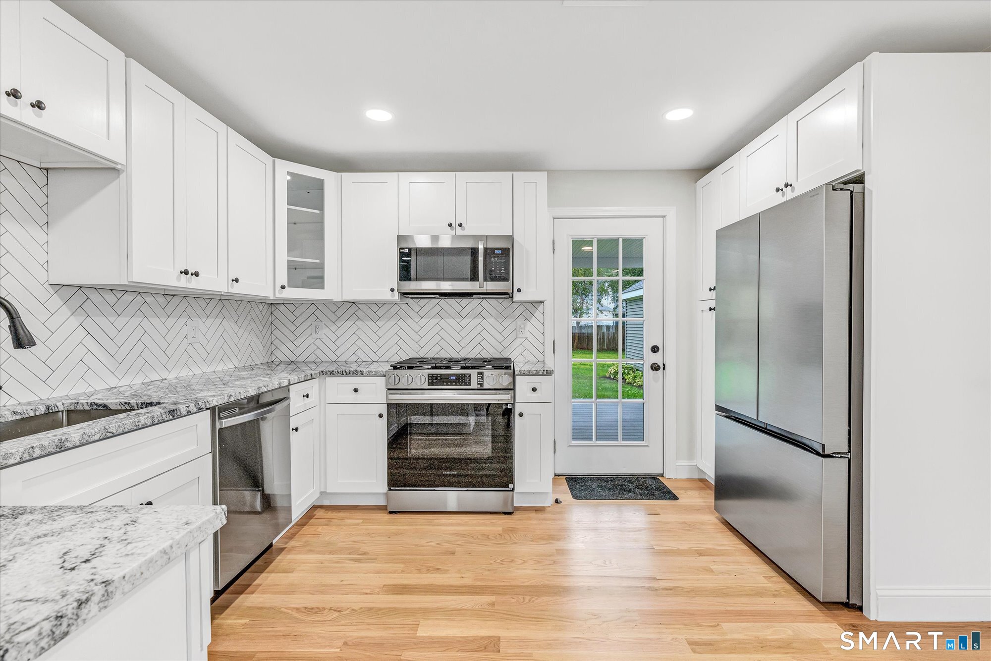 29 Meetinghouse Lane Milford CT 06460