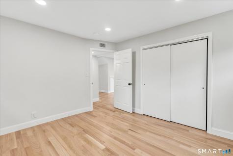 29 Meetinghouse Lane Milford CT 06460