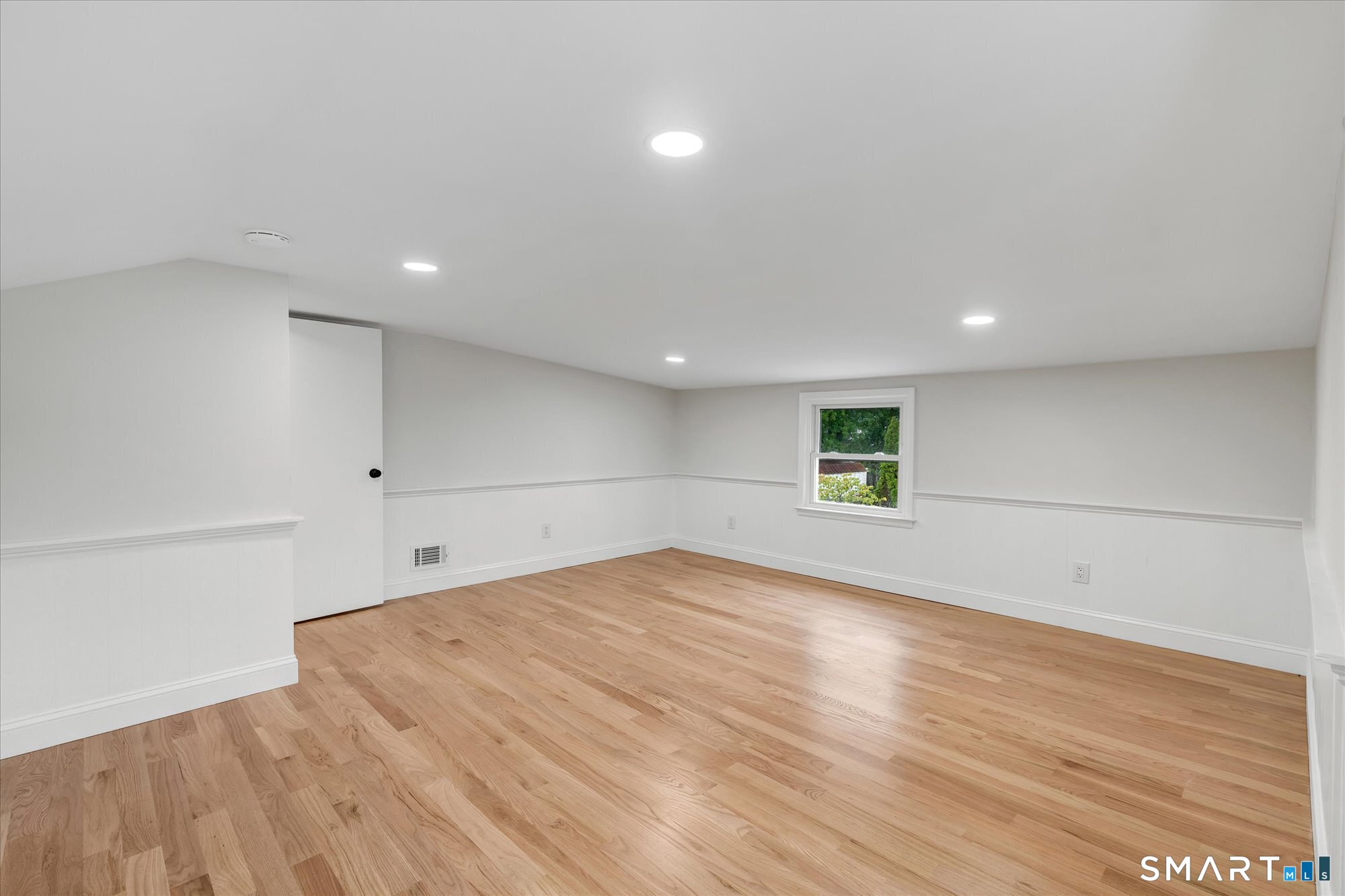 29 Meetinghouse Lane Milford CT 06460
