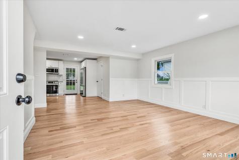 29 Meetinghouse Lane Milford CT 06460