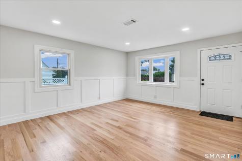 29 Meetinghouse Lane Milford CT 06460