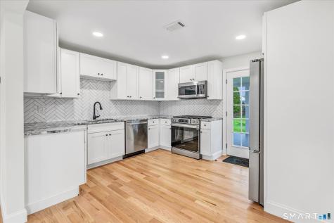 29 Meetinghouse Lane Milford CT 06460
