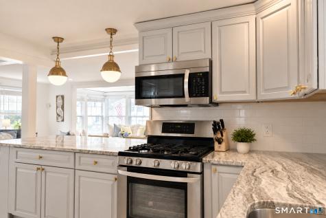 29 Second Avenue Branford CT 06405