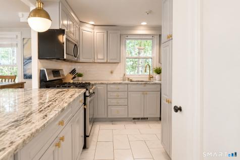 29 Second Avenue Branford CT 06405