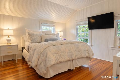 29 Second Avenue Branford CT 06405