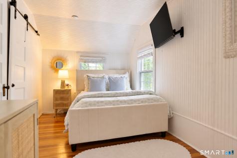 29 Second Avenue Branford CT 06405